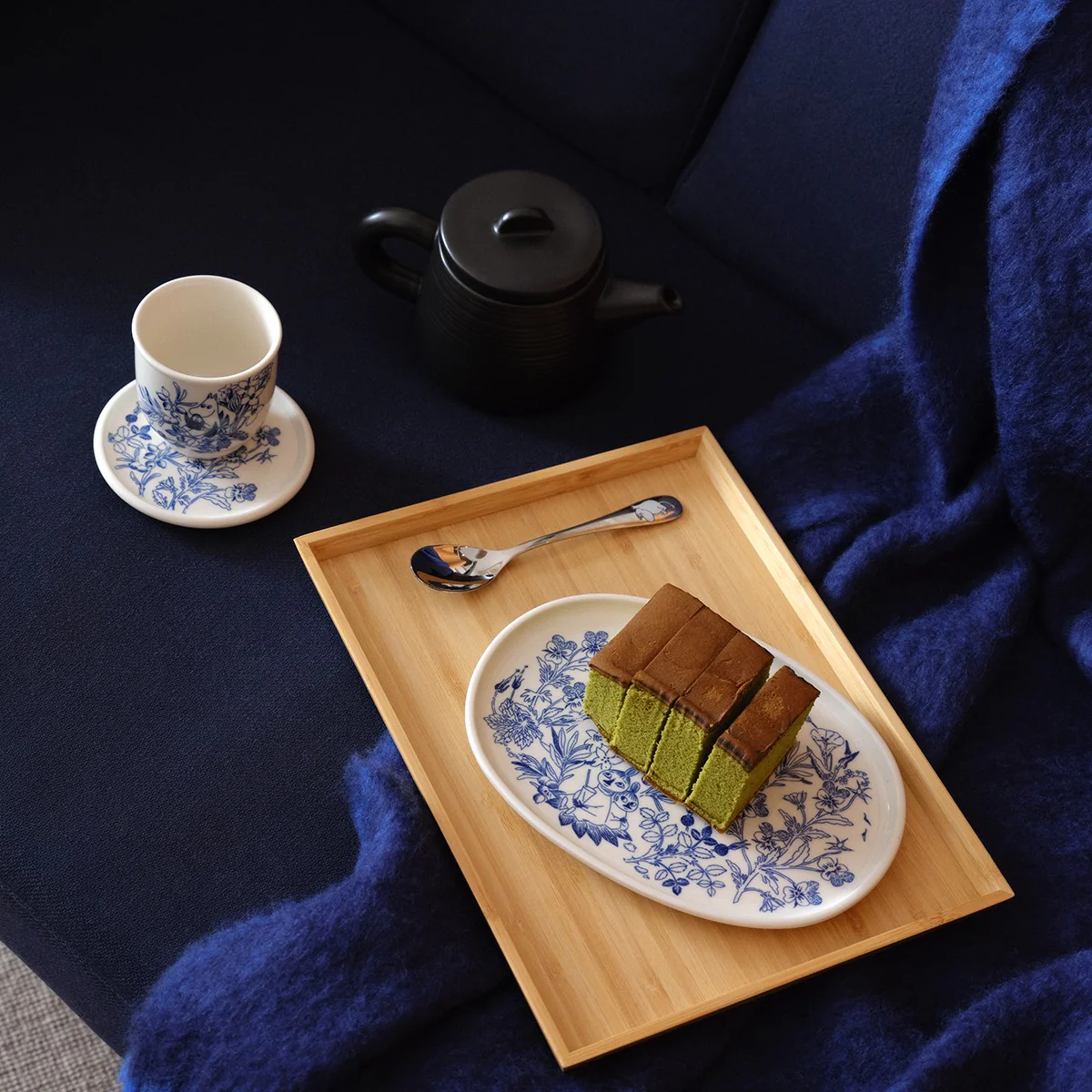 Arabia Moomin Haru White / Blue Mini Plate - Image 6
