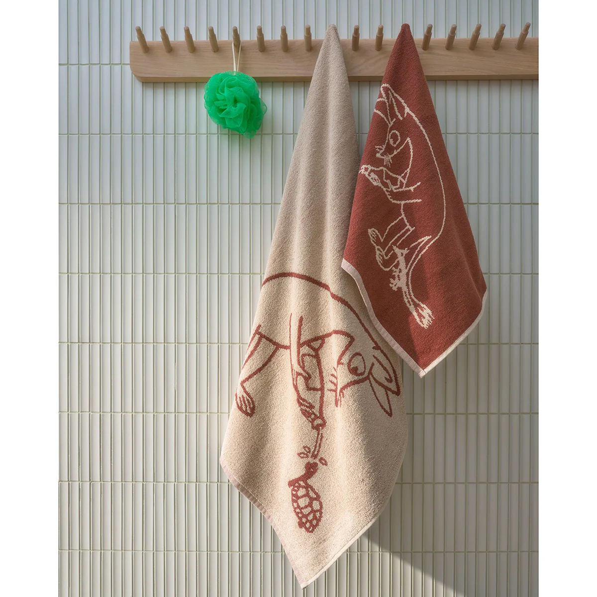Arabia Moomin Sniff Brown Guest Towel - Image 2