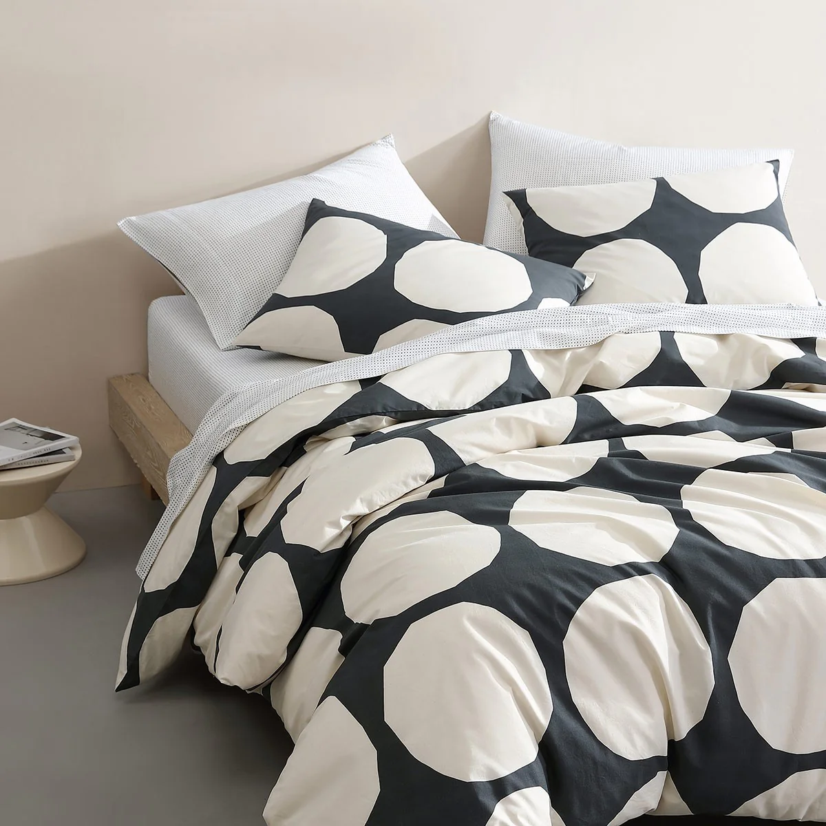 Marimekko Kivet Charcoal / Off White King Duvet Cover Set - Image 2
