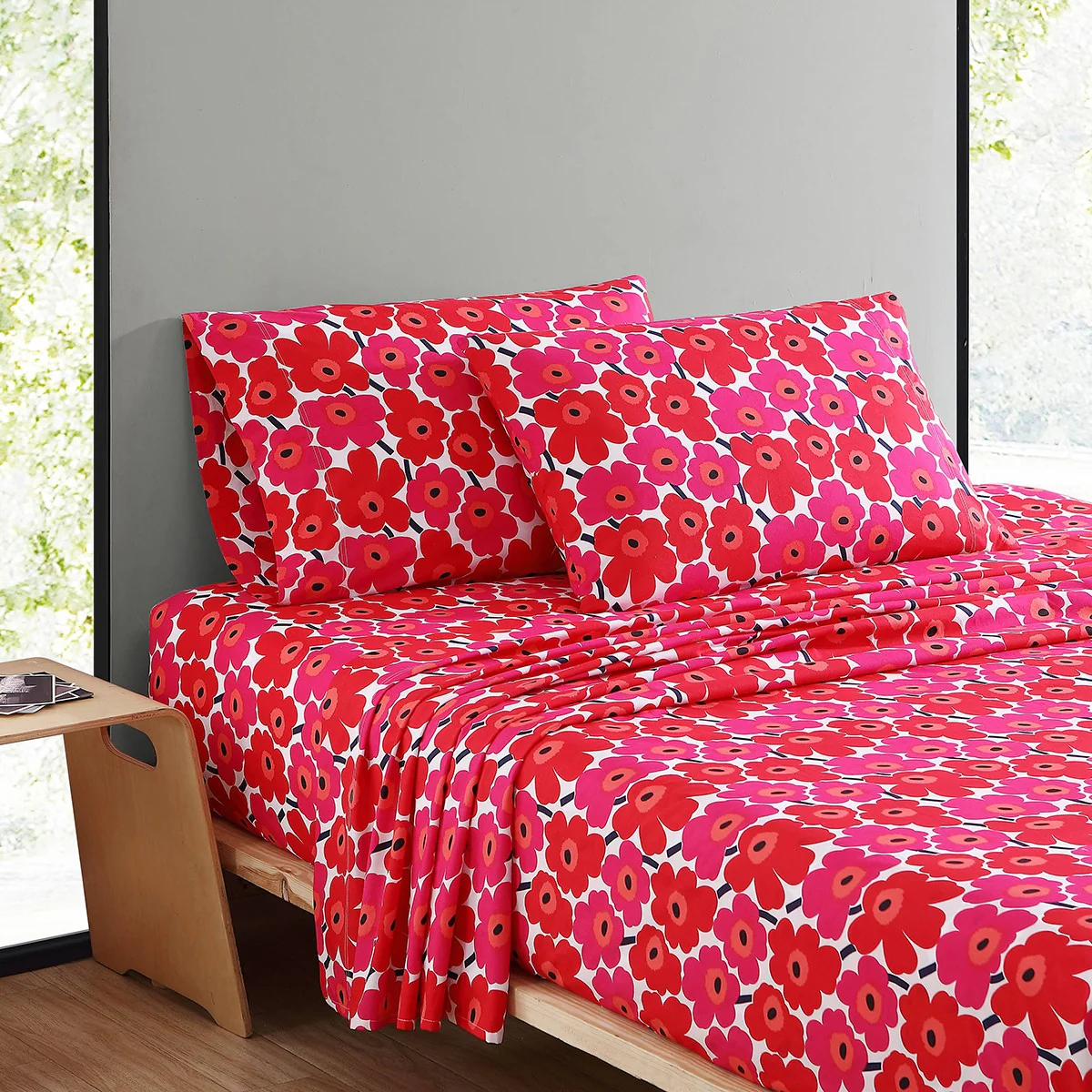 Marimekko Mini Unikko Red King Sheet Set - Image 2