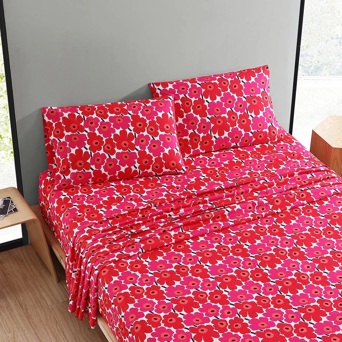 Marimekko Mini Unikko Red King Sheet Set - Image 4