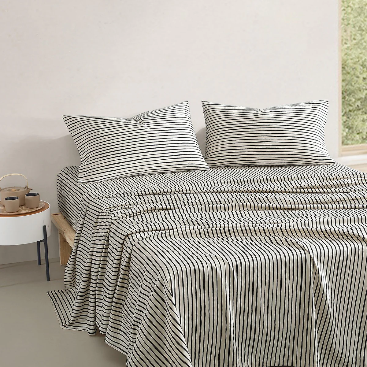 Marimekko Piccolo Off White / Charcoal King Sheet Set - Image 3