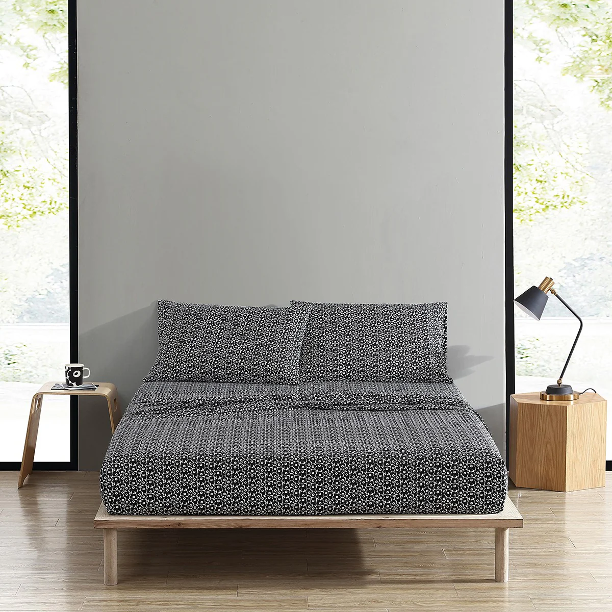 Marimekko Pikkuinen Unikko Black Full Sheet Set - Image 3