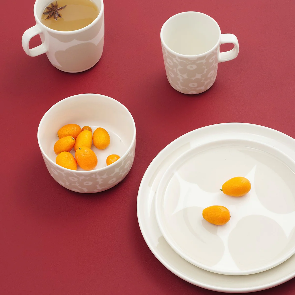 Marimekko Pikkuinen Unikko Sand / White 4pc Breakfast Set - Image 2