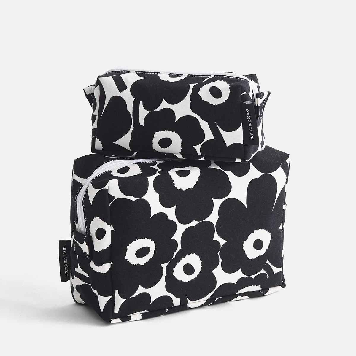 Marimekko Unikko White / Black Vilja Cosmetic Bag - Image 3