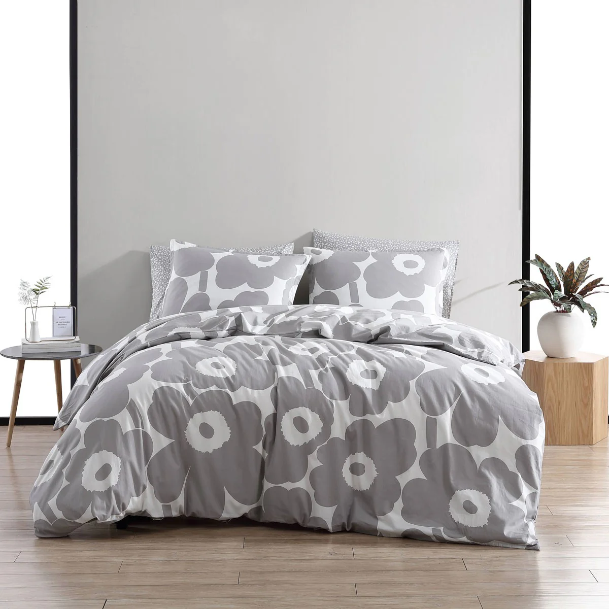 Marimekko Unikko Grey King Duvet Cover Set - Image 3