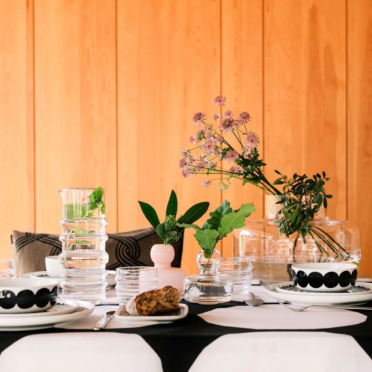 Marimekko Urna Clear Vase - Image 6