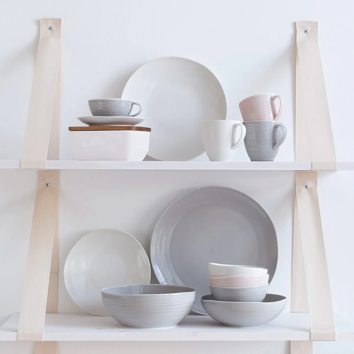 Pentik Kallio White Salad Plate - Image 2