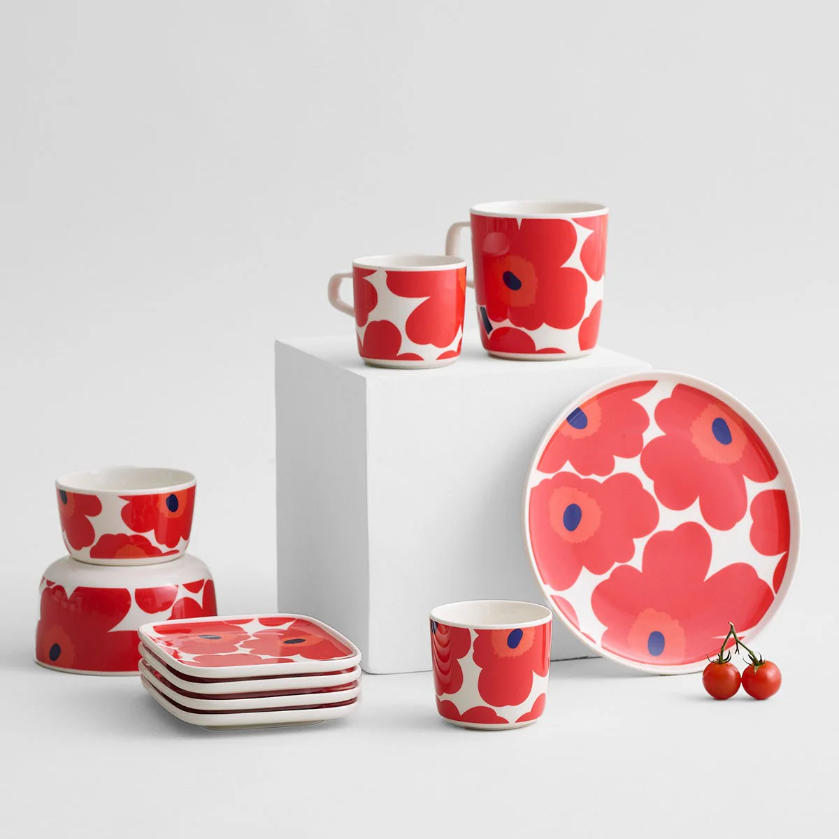Marimekko Red Unikko Cereal / Soup Bowl - Image 4